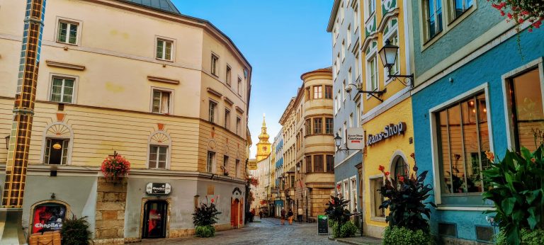Улочка Hofgasse, Линц, Австрия, Август, 2017