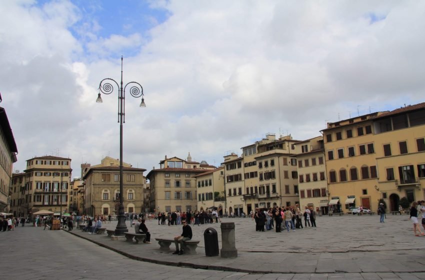  Площадь Санта-Кроче, Флоренция, Италия. Апрель, 2013