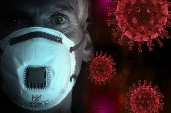 СМИ Австрии: Исландия выяснила, почему коронавирус так быстро распространяется