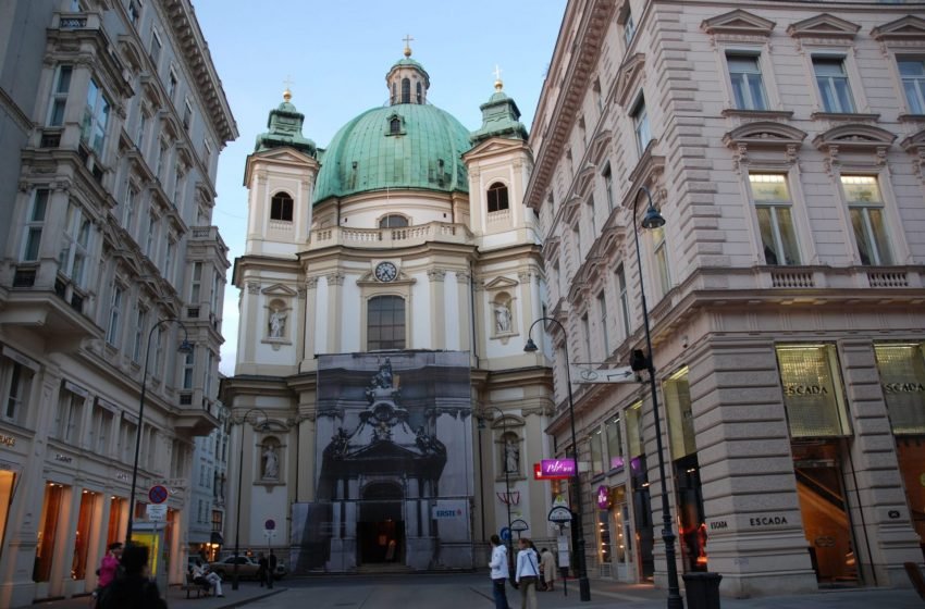  Церковь Святого Петра, Вена, Австрия. Июль, 2012