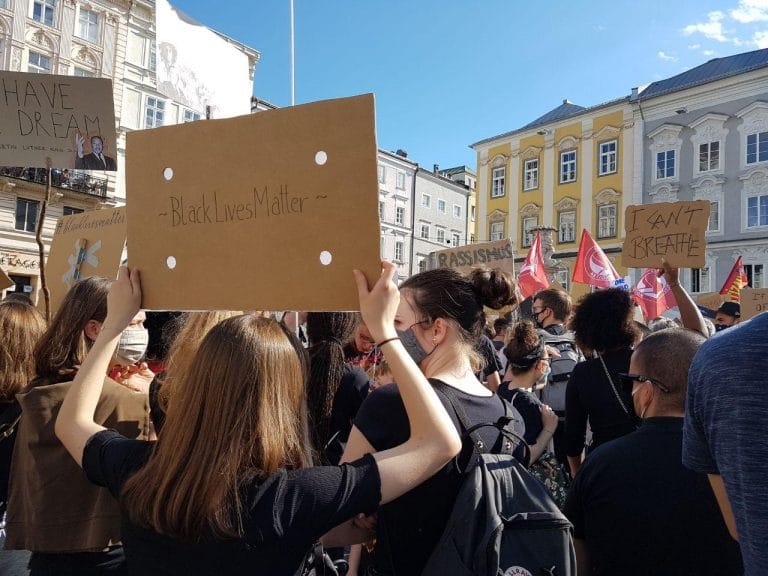 Как прошёл митинг Black Lives Matter в Австрии