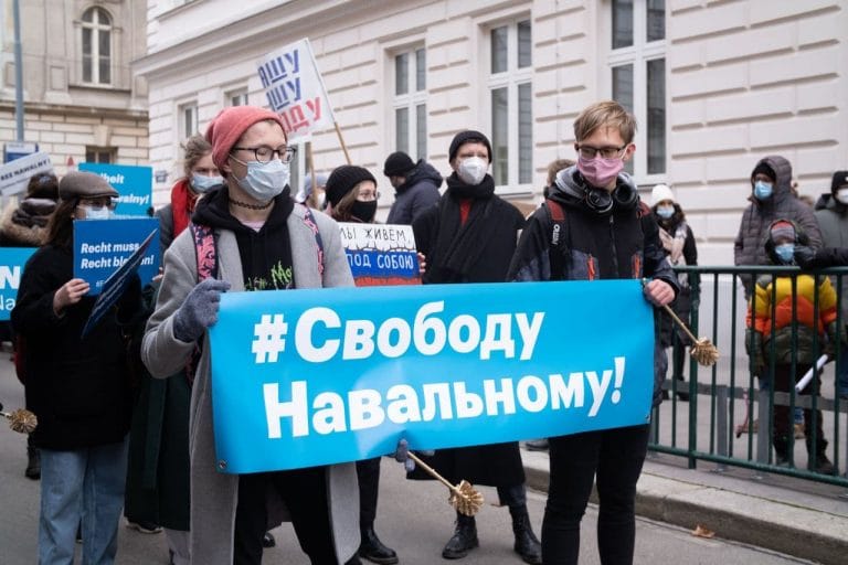 Как прошёл митинг в поддержку Навального в австрийской Вене