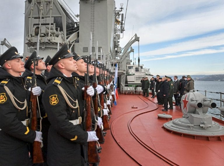 СМИ Австрии: Россия переводит военные корабли в Чёрное море