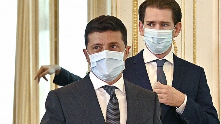 СМИ Австрии: Курц заверяет Зеленского в полной поддержке Украины
