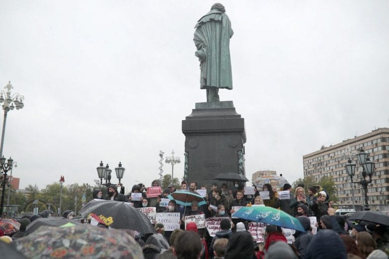 Венские исследователи обнаружили массовые фальсификации на выборах в России
