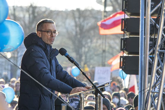 СМИ Австрии: FPÖ объявляет мегапротест против обязательной вакцинации