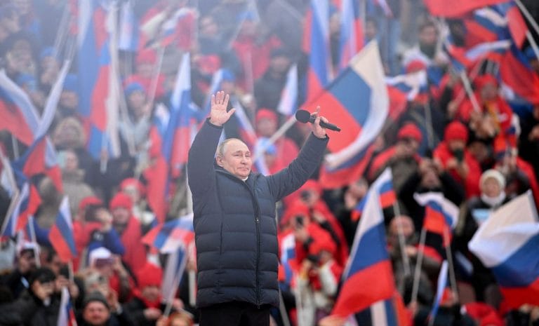 СМИ Австрии: Путин в куртке за 13 000 евро на выступлении в «Лужниках»