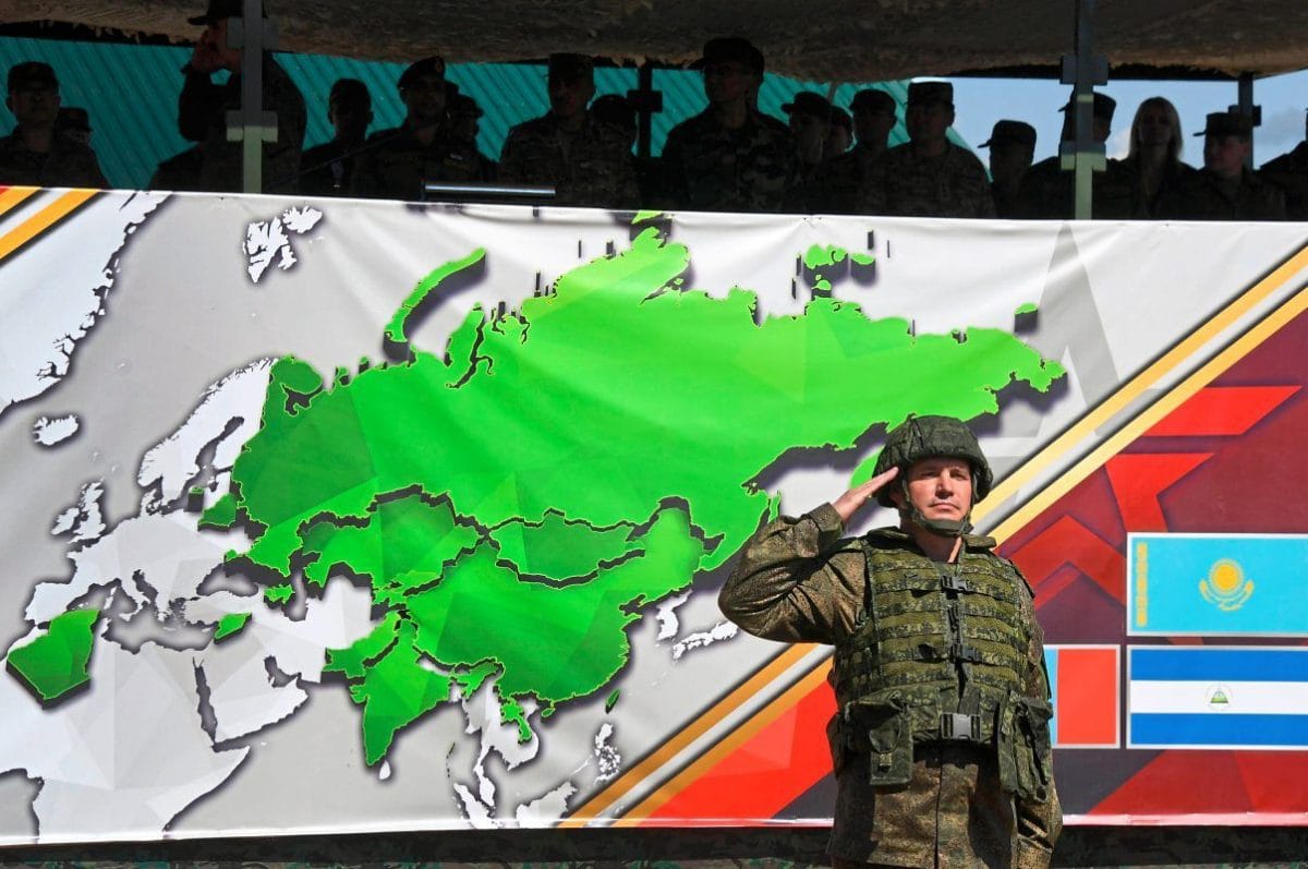 СМИ Австрии: Россия проводит военные манёвры с Китаем и Индией