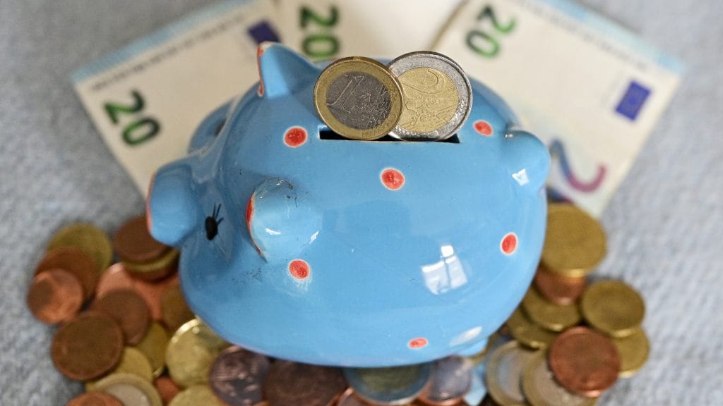 СМИ Австрии: инфляция оставляет меньше денег для сбережений
