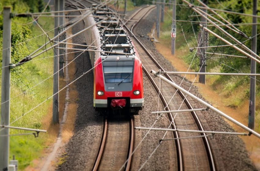 СМИ Австрии: опоздали на следующий поезд из-за задержки предыдущего — дальше поездка бесплатна