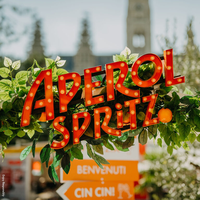 Ощущение праздника на Ратхаусплац: в Вене вновь открылась площадь Aperol Spritz Piazza