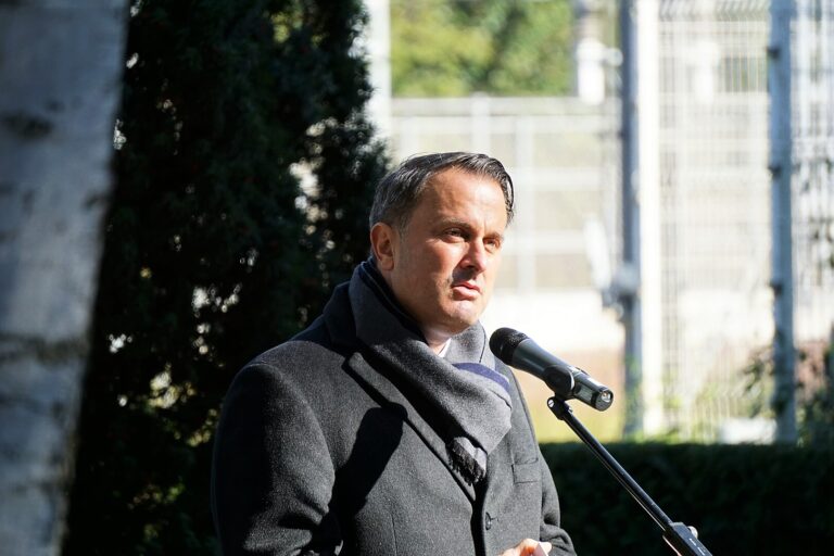 Министр иностранных дел Люксембурга сказал Путину: «Вы идёте не в том направлении!»
