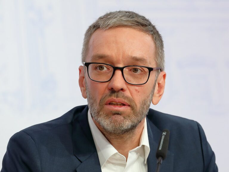 70 лет FPÖ и 40 лет «Зелёным»: почему эти две партии всё чаще действуют сообща