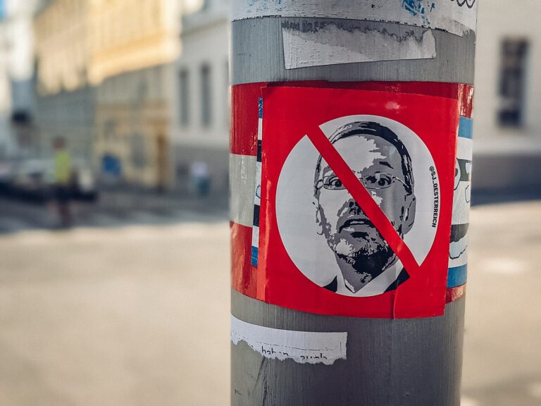 Русская рулетка с республикой: как в ÖVP возник кризис, который на руку дружественной к России FPÖ