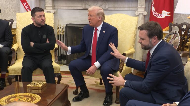 Сенатор из США: Трамп и Вэнс «выполняют грязную работу» Путина