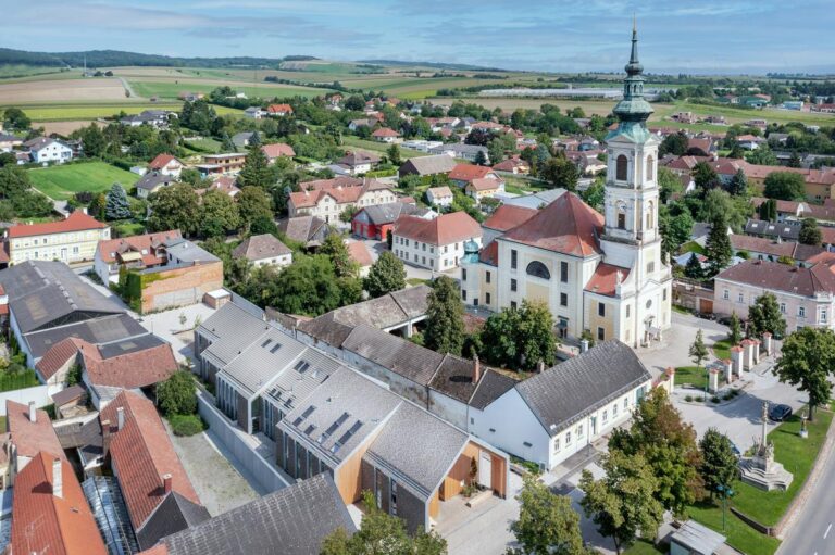 История австрийского городка Гросвайкерсдорф