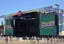 Sziget 2025. Часть 6. Третий день: Scarlet Pleasure — The Kooks — Kid Cudi — Caribou — Amelie Lens