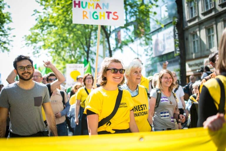 Amnesty International критикует ущемление прав человека в Австрии