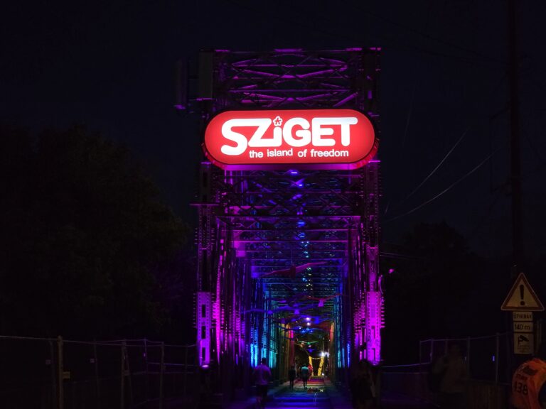 Sziget 2025. Часть 9. Шестой день: Portugal. The Man, The Last Dinner Party, Chappell Roan, The Blessed Madonna